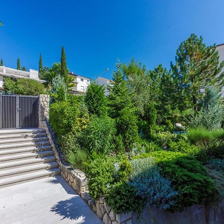 Apartments Loncaric Crikvenica Exterior foto