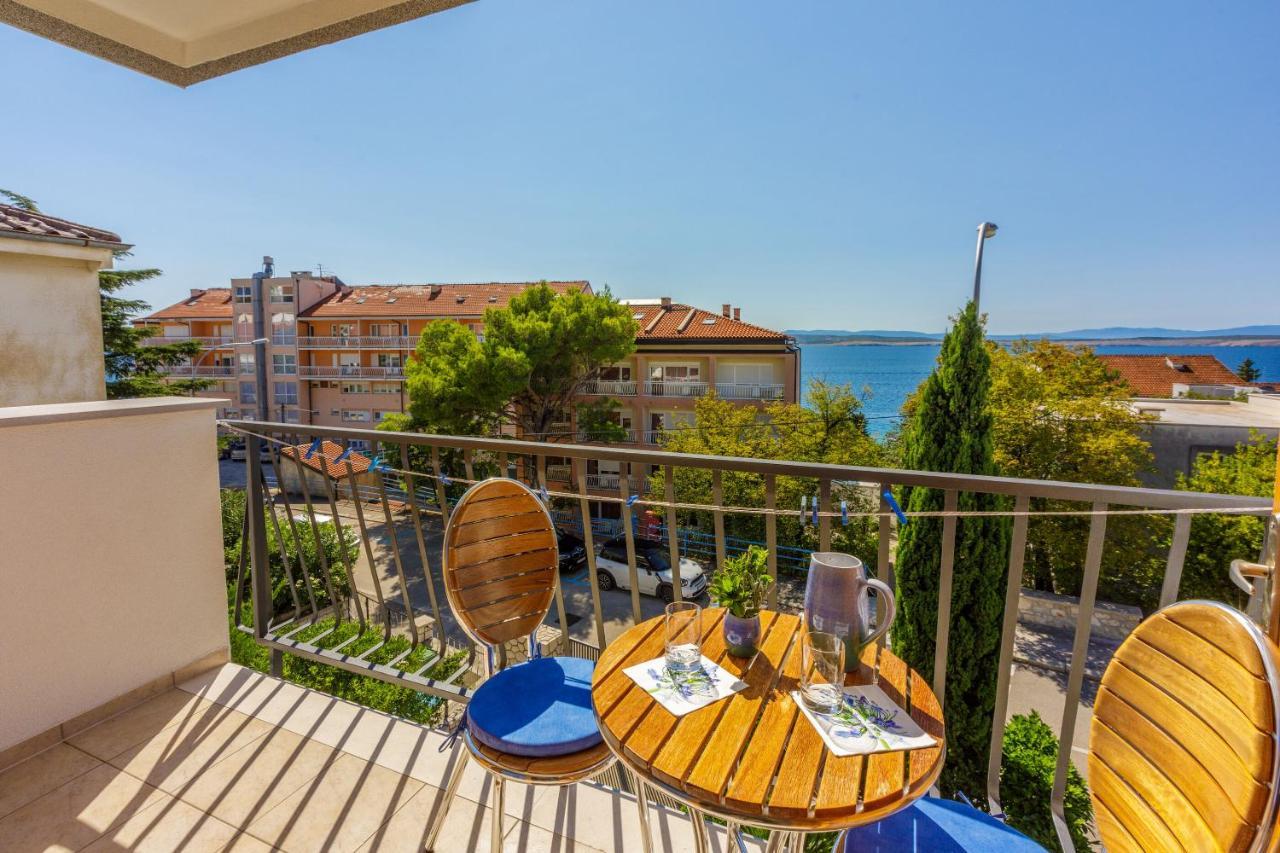 Apartments Loncaric Crikvenica Exterior foto