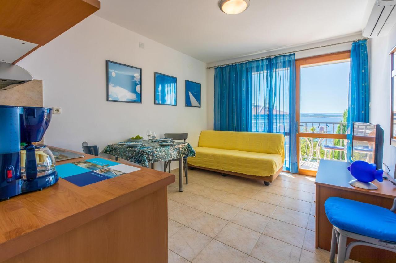Apartments Loncaric Crikvenica Exterior foto