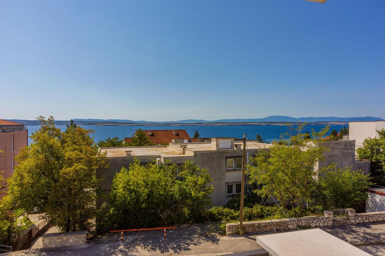 Apartments Loncaric Crikvenica Exterior foto