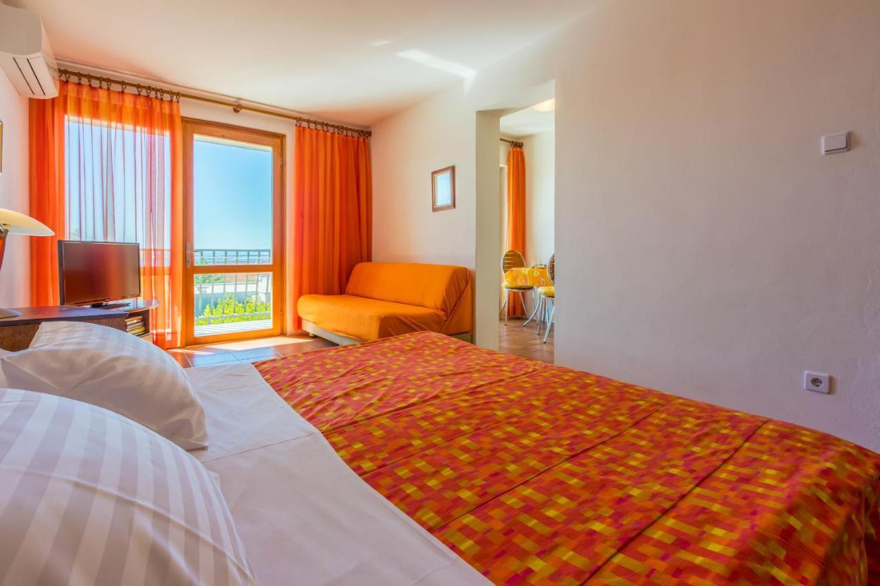 Apartments Loncaric Crikvenica Exterior foto
