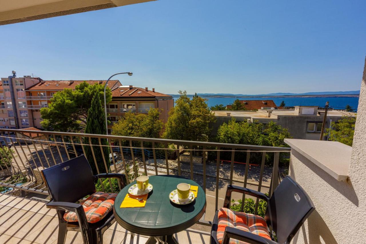 Apartments Loncaric Crikvenica Exterior foto