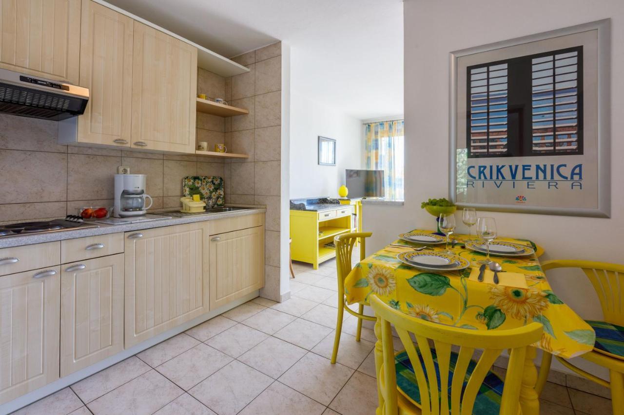 Apartments Loncaric Crikvenica Exterior foto