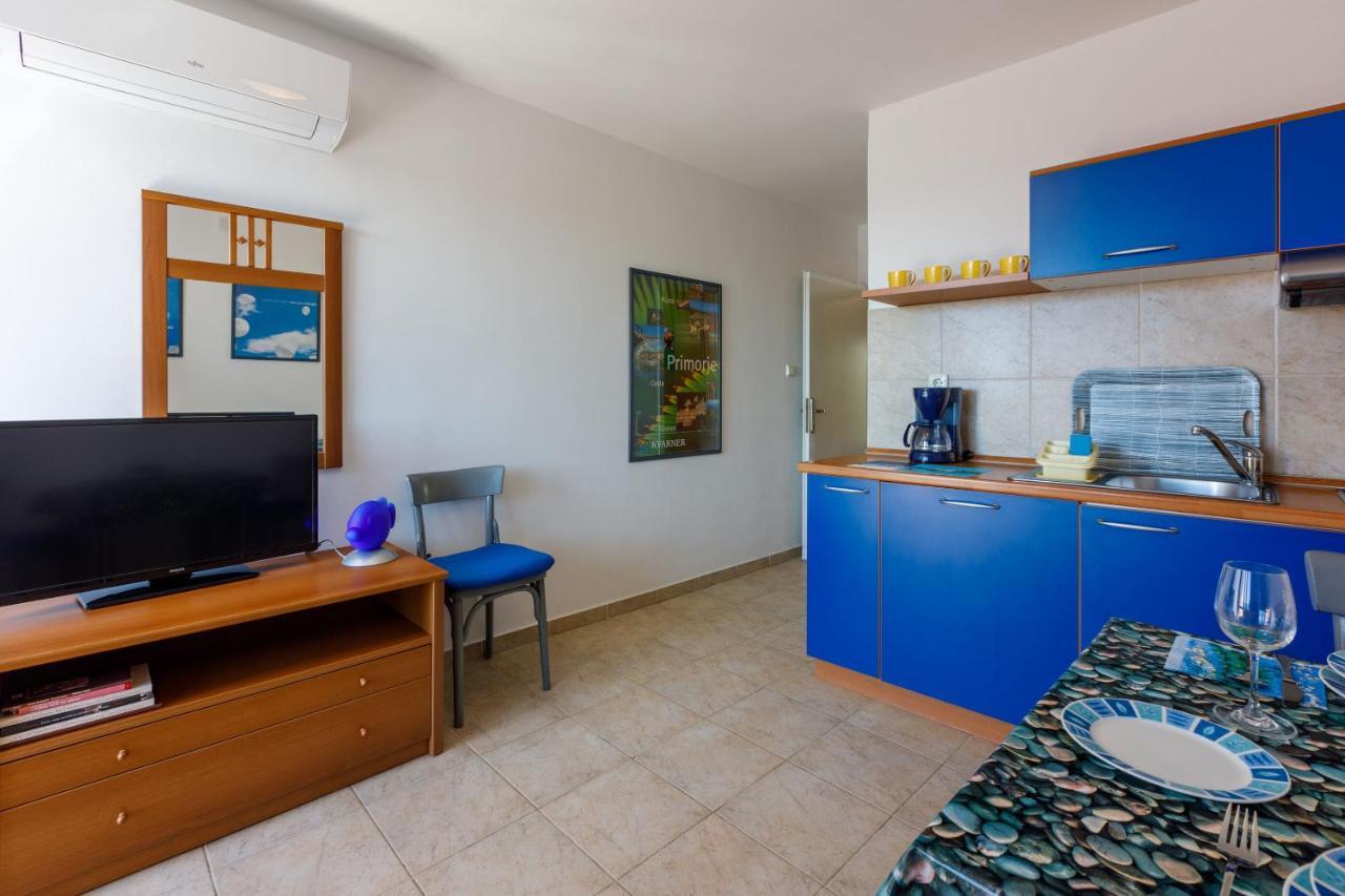 Apartments Loncaric Crikvenica Exterior foto