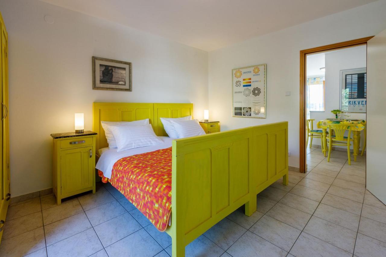 Apartments Loncaric Crikvenica Exterior foto