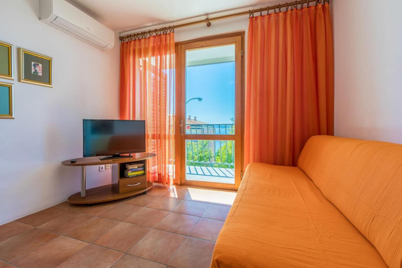 Apartments Loncaric Crikvenica Exterior foto