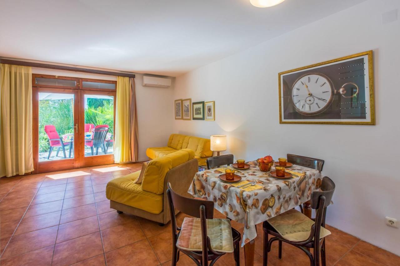 Apartments Loncaric Crikvenica Exterior foto