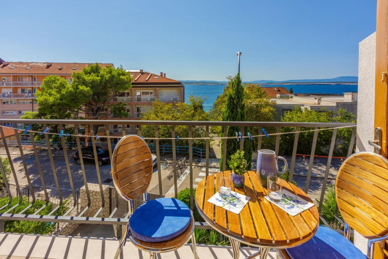Apartments Loncaric Crikvenica Exterior foto
