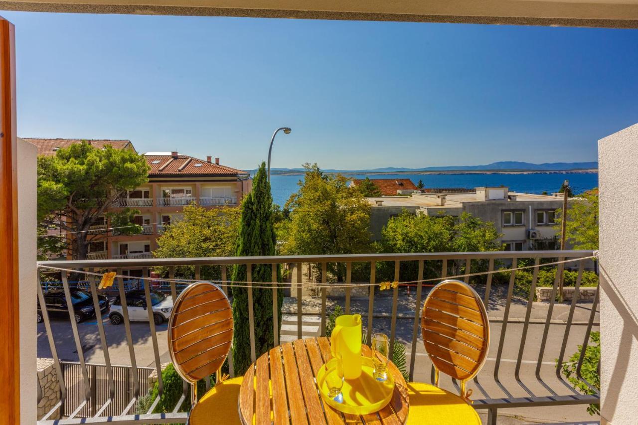 Apartments Loncaric Crikvenica Exterior foto