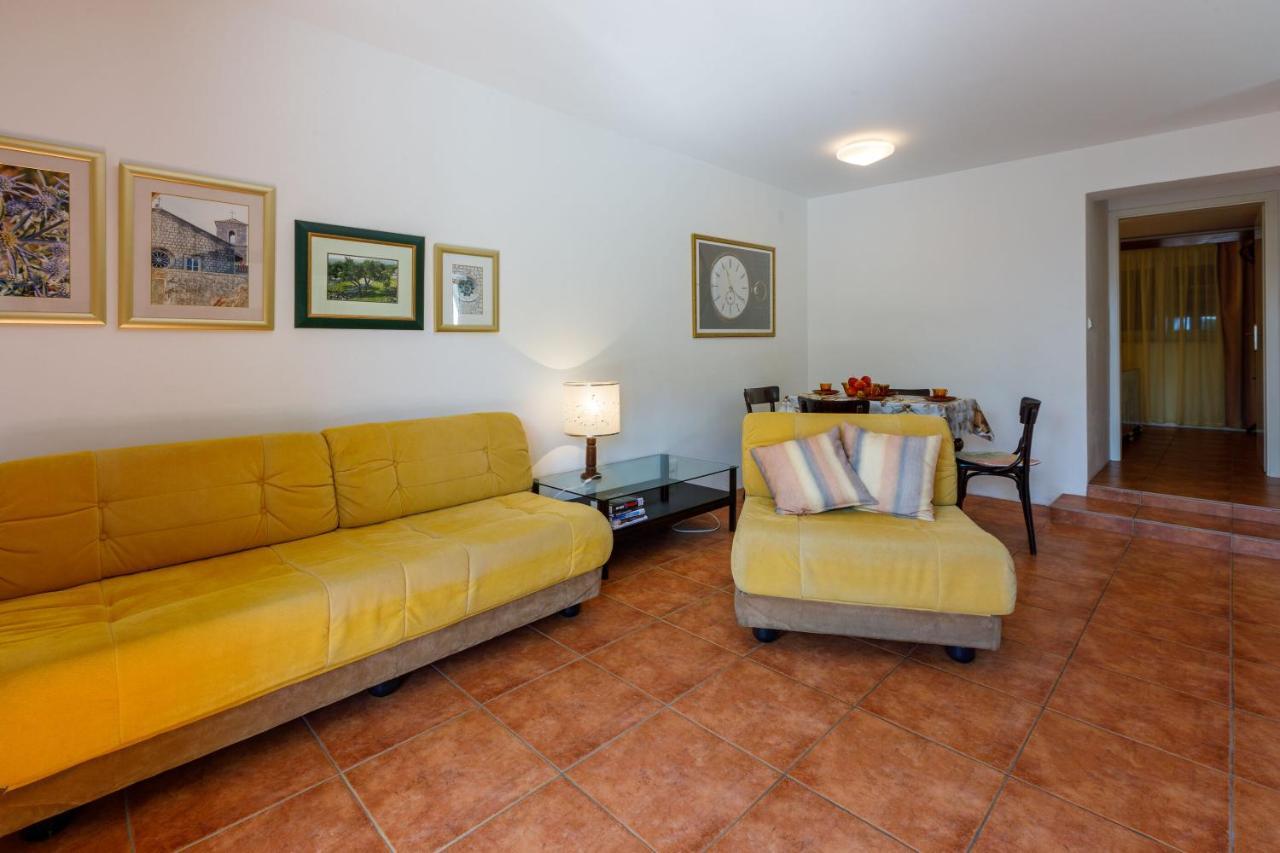 Apartments Loncaric Crikvenica Exterior foto