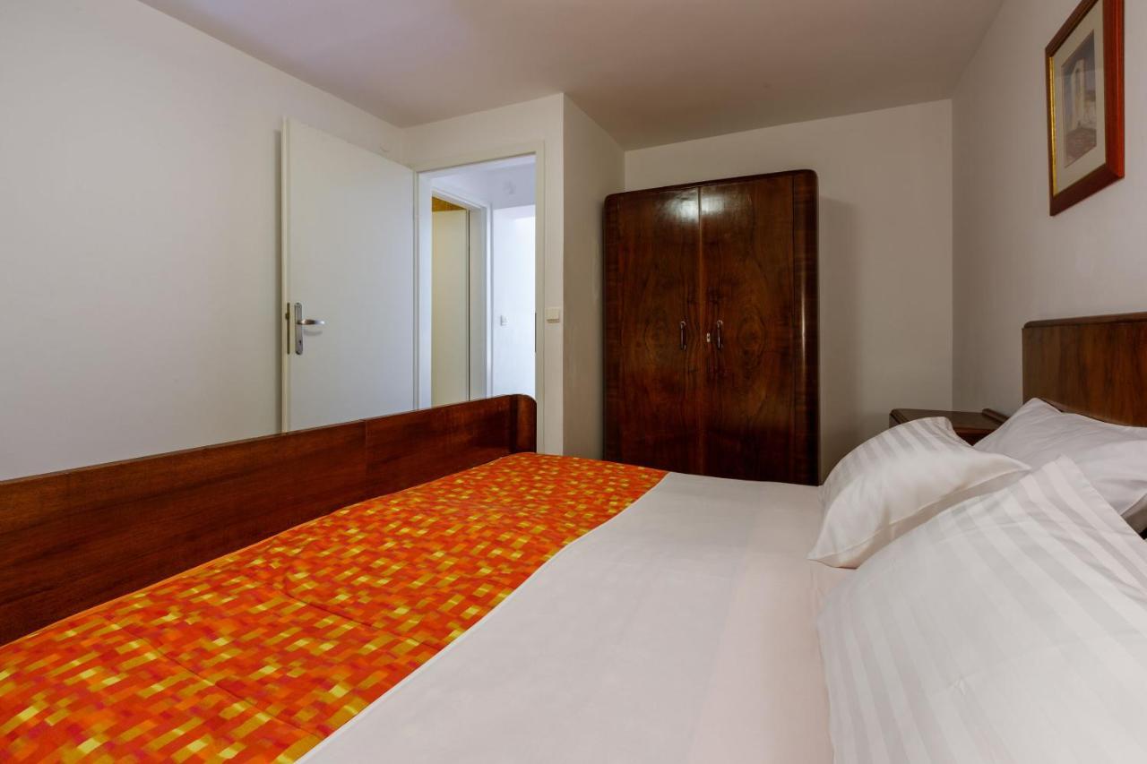 Apartments Loncaric Crikvenica Exterior foto